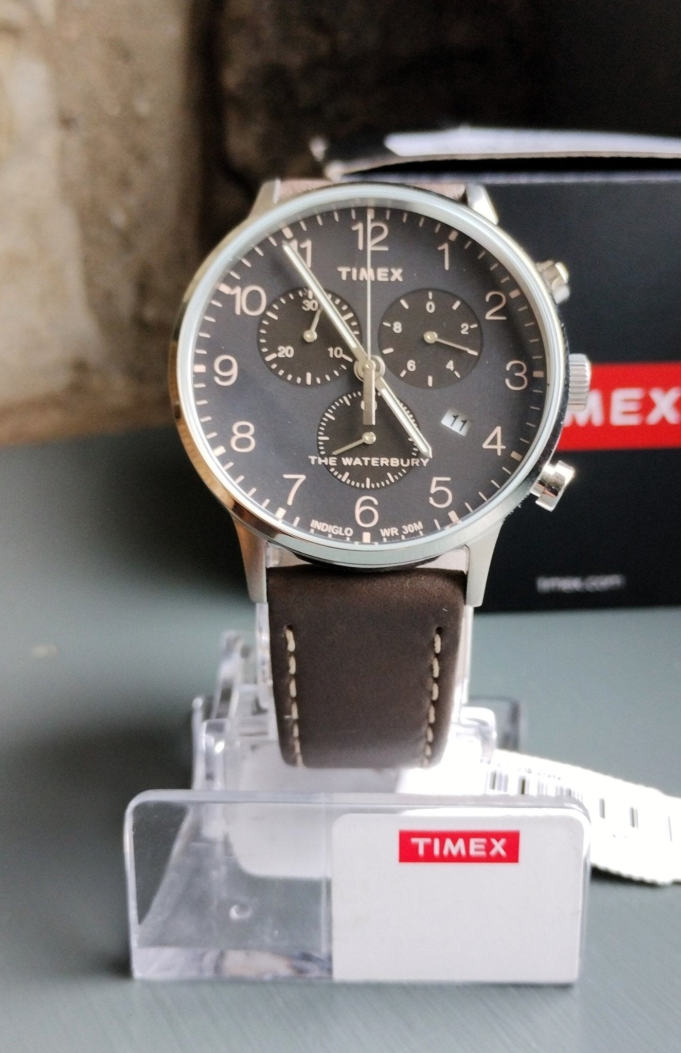 Timex Men's Watch TW2T28200 The Waterbury Chronograph Date Display Black Dial rrp £132 - Chronographworld